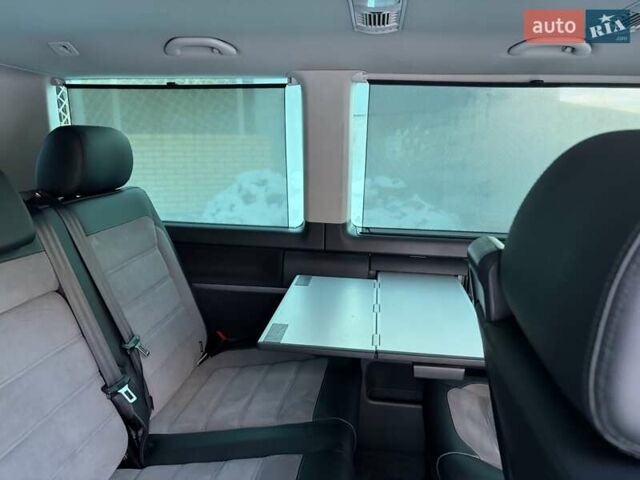 Черный Фольксваген Мультиван, объемом двигателя 2 л и пробегом 151 тыс. км за 55200 $, фото 29 на Automoto.ua