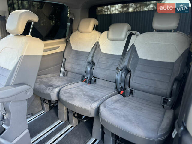 Черный Фольксваген Мультиван, объемом двигателя 1.98 л и пробегом 36 тыс. км за 67000 $, фото 34 на Automoto.ua