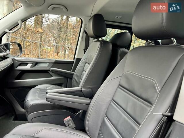 Черный Фольксваген Мультиван, объемом двигателя 1.97 л и пробегом 60 тыс. км за 79800 $, фото 16 на Automoto.ua