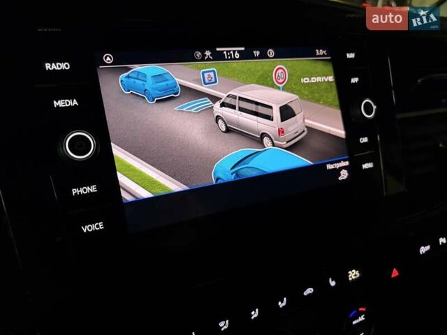 Черный Фольксваген Мультиван, объемом двигателя 2 л и пробегом 151 тыс. км за 59200 $, фото 33 на Automoto.ua