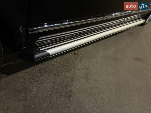 Черный Фольксваген Мультиван, объемом двигателя 2 л и пробегом 151 тыс. км за 59200 $, фото 1 на Automoto.ua