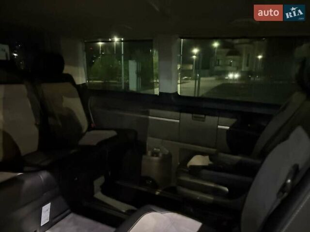 Черный Фольксваген Мультиван, объемом двигателя 2 л и пробегом 151 тыс. км за 59200 $, фото 15 на Automoto.ua