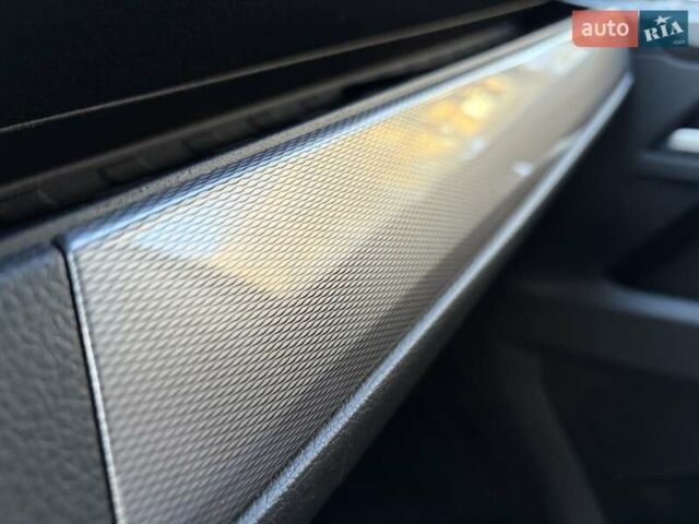 Черный Фольксваген Мультиван, объемом двигателя 2 л и пробегом 151 тыс. км за 55200 $, фото 12 на Automoto.ua