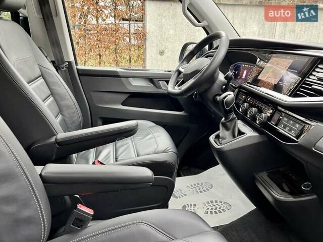 Черный Фольксваген Мультиван, объемом двигателя 1.97 л и пробегом 60 тыс. км за 79800 $, фото 19 на Automoto.ua