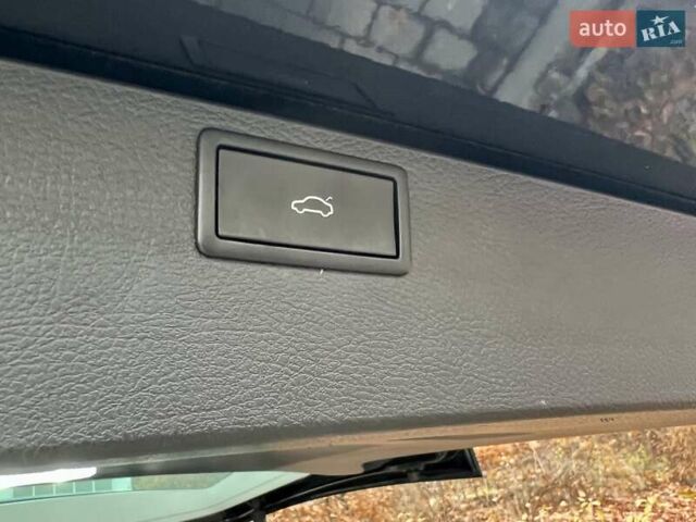 Черный Фольксваген Мультиван, объемом двигателя 1.97 л и пробегом 60 тыс. км за 79800 $, фото 13 на Automoto.ua