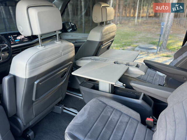 Черный Фольксваген Мультиван, объемом двигателя 1.98 л и пробегом 36 тыс. км за 67000 $, фото 32 на Automoto.ua