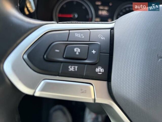 Черный Фольксваген Мультиван, объемом двигателя 2 л и пробегом 151 тыс. км за 55200 $, фото 16 на Automoto.ua