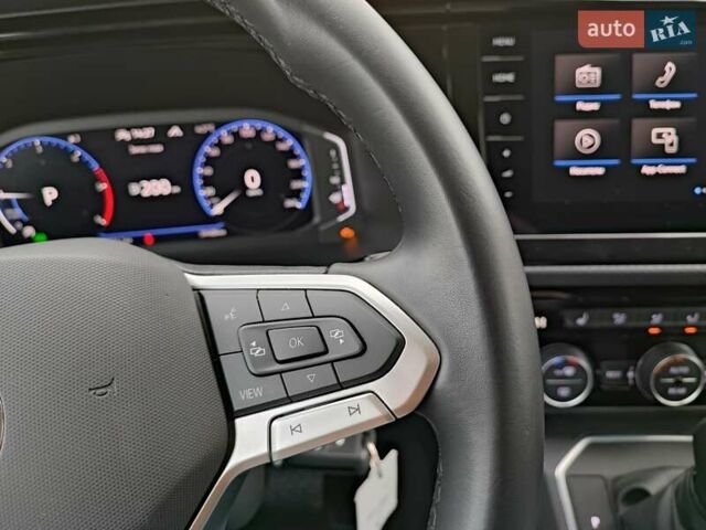 Черный Фольксваген Мультиван, объемом двигателя 2 л и пробегом 59 тыс. км за 73500 $, фото 25 на Automoto.ua