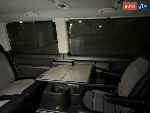 Черный Фольксваген Мультиван, объемом двигателя 2 л и пробегом 151 тыс. км за 59200 $, фото 9 на Automoto.ua