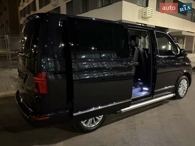 Черный Фольксваген Мультиван, объемом двигателя 2 л и пробегом 151 тыс. км за 59200 $, фото 26 на Automoto.ua