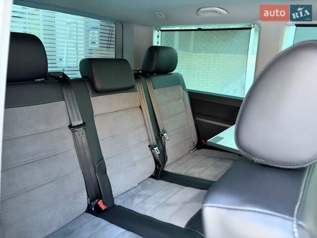 Черный Фольксваген Мультиван, объемом двигателя 2 л и пробегом 151 тыс. км за 55200 $, фото 26 на Automoto.ua