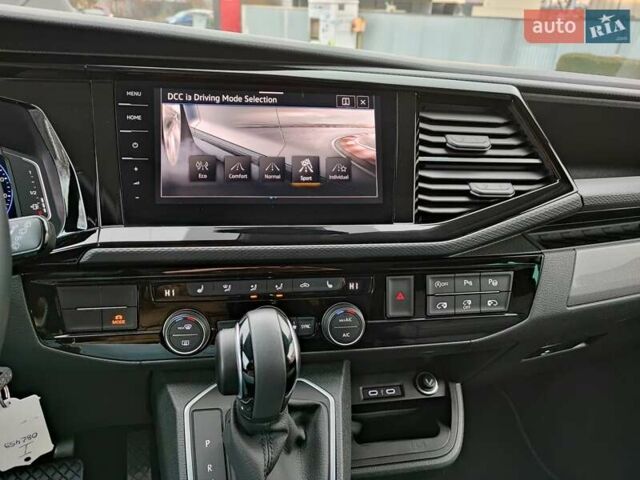 Черный Фольксваген Мультиван, объемом двигателя 2 л и пробегом 59 тыс. км за 73500 $, фото 21 на Automoto.ua