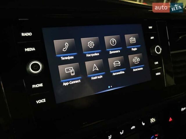 Черный Фольксваген Мультиван, объемом двигателя 2 л и пробегом 151 тыс. км за 59200 $, фото 37 на Automoto.ua