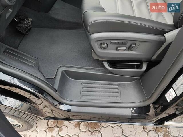 Черный Фольксваген Мультиван, объемом двигателя 2 л и пробегом 59 тыс. км за 73500 $, фото 10 на Automoto.ua