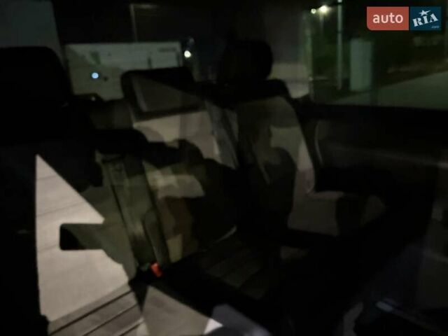 Черный Фольксваген Мультиван, объемом двигателя 2 л и пробегом 151 тыс. км за 59200 $, фото 8 на Automoto.ua