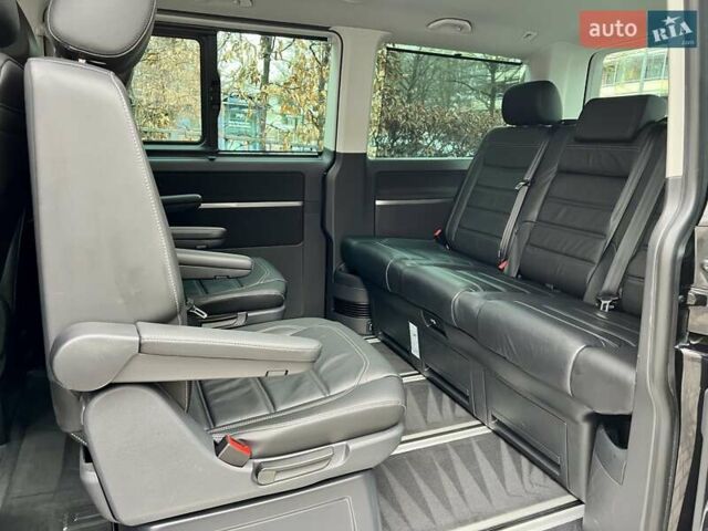 Черный Фольксваген Мультиван, объемом двигателя 1.97 л и пробегом 60 тыс. км за 79800 $, фото 25 на Automoto.ua