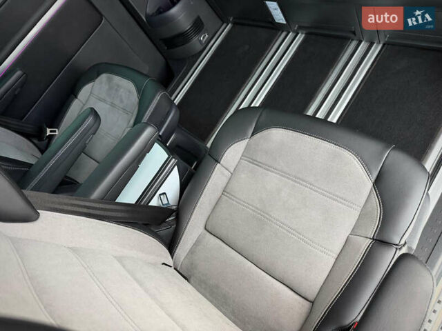 Чорний Фольксваген Мультиван, об'ємом двигуна 1.97 л та пробігом 33 тис. км за 89900 $, фото 51 на Automoto.ua