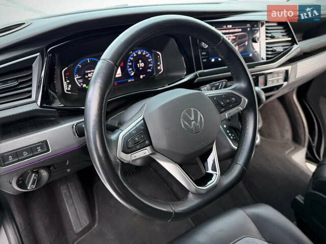Чорний Фольксваген Мультиван, об'ємом двигуна 1.97 л та пробігом 33 тис. км за 89900 $, фото 42 на Automoto.ua