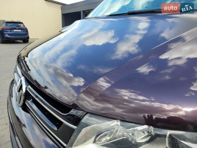 Фіолетовий Фольксваген Мультиван, об'ємом двигуна 1.98 л та пробігом 252 тис. км за 24900 $, фото 4 на Automoto.ua