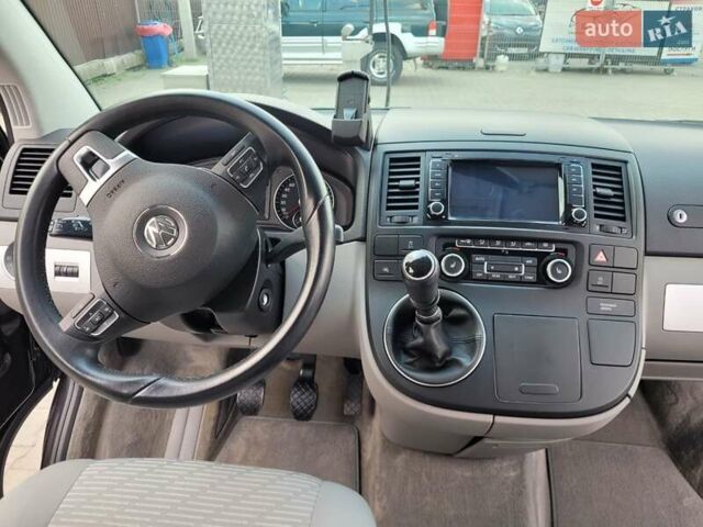 Фіолетовий Фольксваген Мультиван, об'ємом двигуна 1.98 л та пробігом 252 тис. км за 24900 $, фото 21 на Automoto.ua