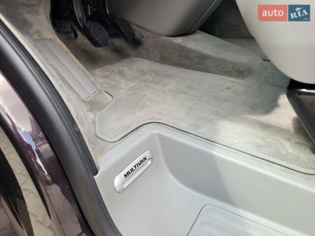 Фіолетовий Фольксваген Мультиван, об'ємом двигуна 1.98 л та пробігом 252 тис. км за 24900 $, фото 26 на Automoto.ua