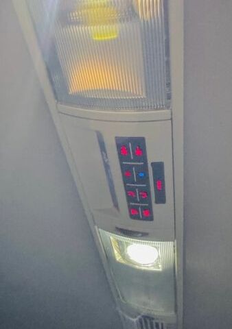 Фіолетовий Фольксваген Мультиван, об'ємом двигуна 1.97 л та пробігом 237 тис. км за 45777 $, фото 66 на Automoto.ua