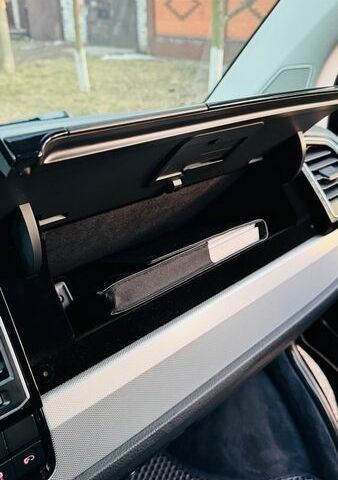 Фіолетовий Фольксваген Мультиван, об'ємом двигуна 1.97 л та пробігом 237 тис. км за 45777 $, фото 89 на Automoto.ua