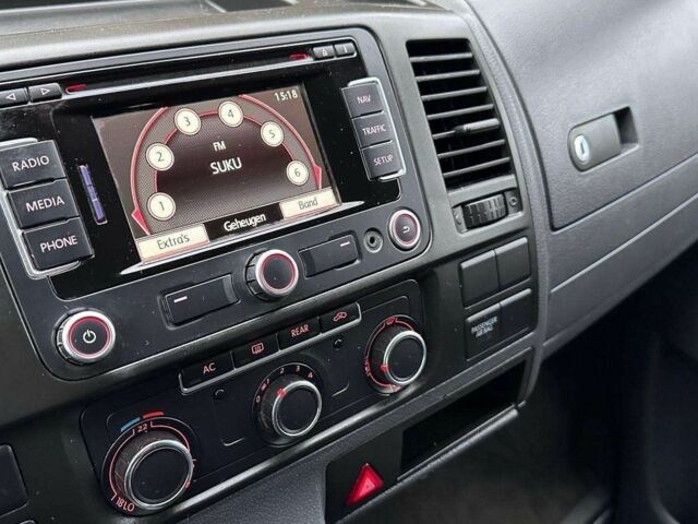 Коричневый Фольксваген Мультиван, объемом двигателя 2 л и пробегом 290 тыс. км за 8200 $, фото 3 на Automoto.ua