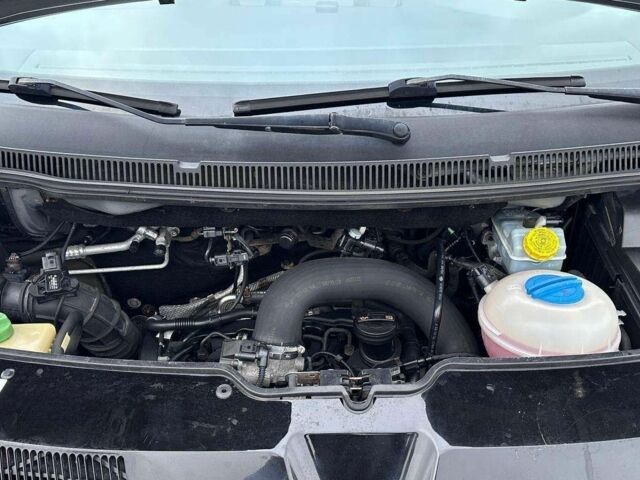 Коричневый Фольксваген Мультиван, объемом двигателя 2 л и пробегом 290 тыс. км за 8200 $, фото 11 на Automoto.ua