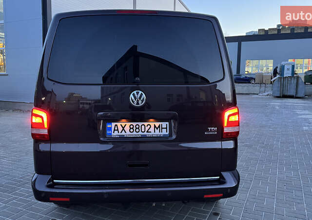 Коричневий Фольксваген Мультиван, об'ємом двигуна 2 л та пробігом 225 тис. км за 20000 $, фото 4 на Automoto.ua