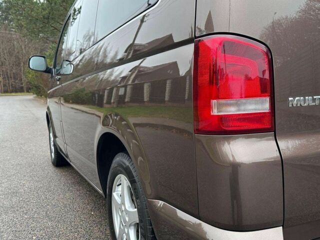 Коричневый Фольксваген Мультиван, объемом двигателя 2 л и пробегом 290 тыс. км за 8200 $, фото 22 на Automoto.ua