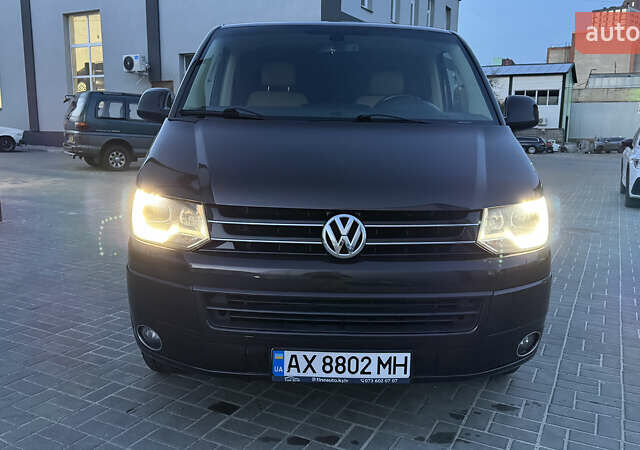 Коричневий Фольксваген Мультиван, об'ємом двигуна 2 л та пробігом 225 тис. км за 20000 $, фото 8 на Automoto.ua