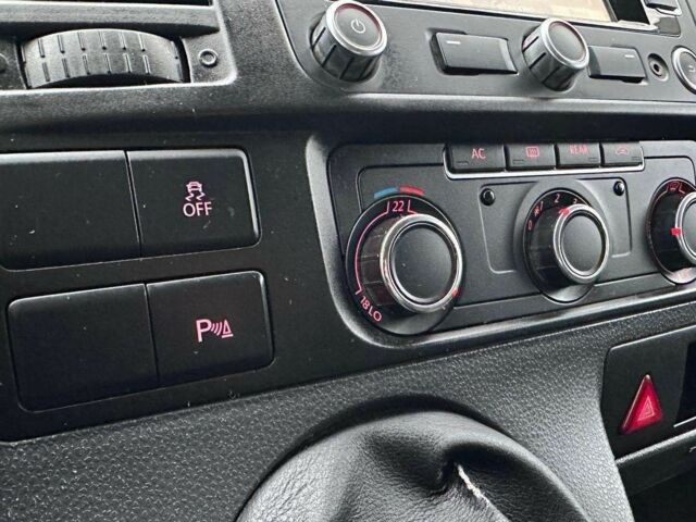 Коричневый Фольксваген Мультиван, объемом двигателя 2 л и пробегом 290 тыс. км за 8200 $, фото 4 на Automoto.ua