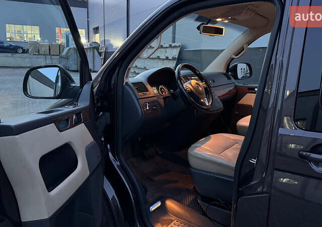 Коричневий Фольксваген Мультиван, об'ємом двигуна 2 л та пробігом 225 тис. км за 20000 $, фото 10 на Automoto.ua