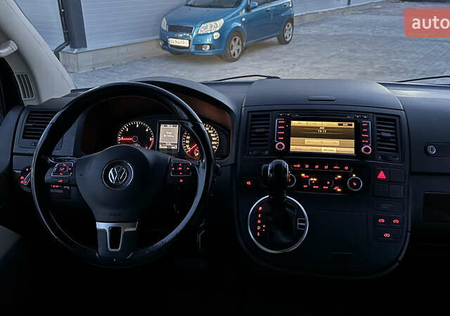Коричневый Фольксваген Мультиван, объемом двигателя 1.98 л и пробегом 230 тыс. км за 18500 $, фото 13 на Automoto.ua