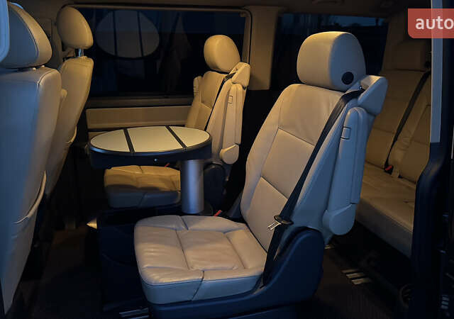 Коричневий Фольксваген Мультиван, об'ємом двигуна 2 л та пробігом 225 тис. км за 20000 $, фото 12 на Automoto.ua