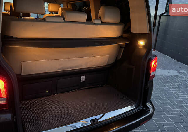 Коричневый Фольксваген Мультиван, объемом двигателя 1.98 л и пробегом 230 тыс. км за 18500 $, фото 11 на Automoto.ua