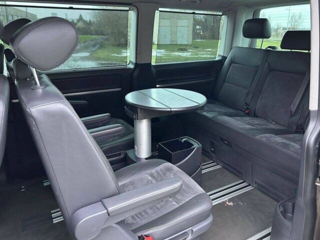 Коричневый Фольксваген Мультиван, объемом двигателя 2 л и пробегом 245 тыс. км за 8300 $, фото 15 на Automoto.ua