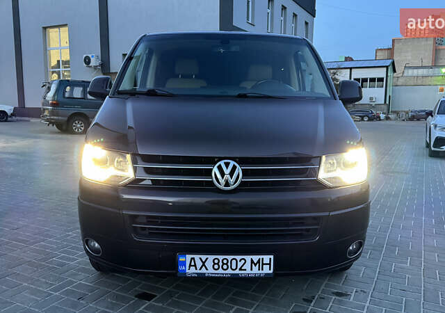Коричневий Фольксваген Мультиван, об'ємом двигуна 2 л та пробігом 225 тис. км за 20000 $, фото 9 на Automoto.ua