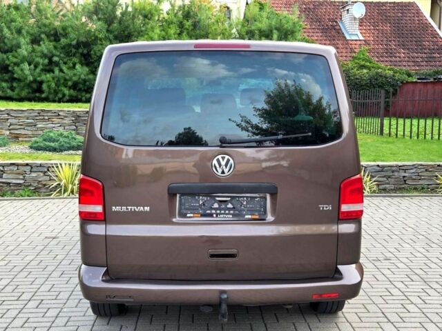 Коричневий Фольксваген Мультиван, об'ємом двигуна 2 л та пробігом 278 тис. км за 8200 $, фото 6 на Automoto.ua