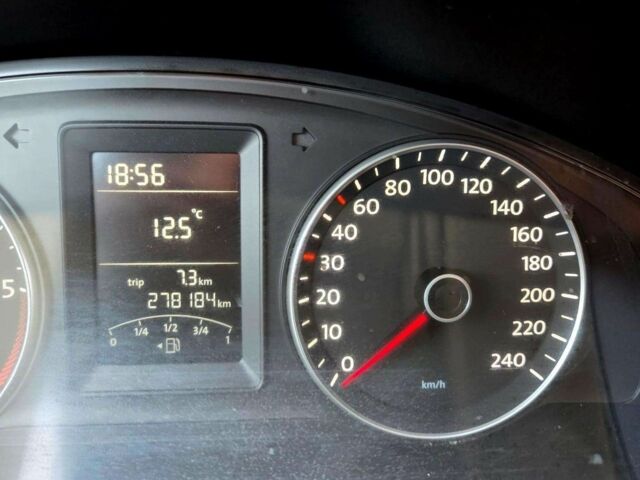 Коричневий Фольксваген Мультиван, об'ємом двигуна 2 л та пробігом 278 тис. км за 8200 $, фото 22 на Automoto.ua