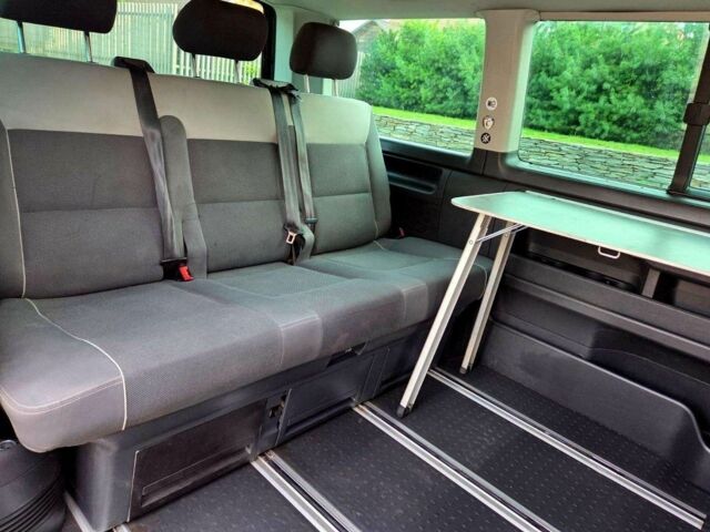 Коричневий Фольксваген Мультиван, об'ємом двигуна 2 л та пробігом 278 тис. км за 8150 $, фото 17 на Automoto.ua