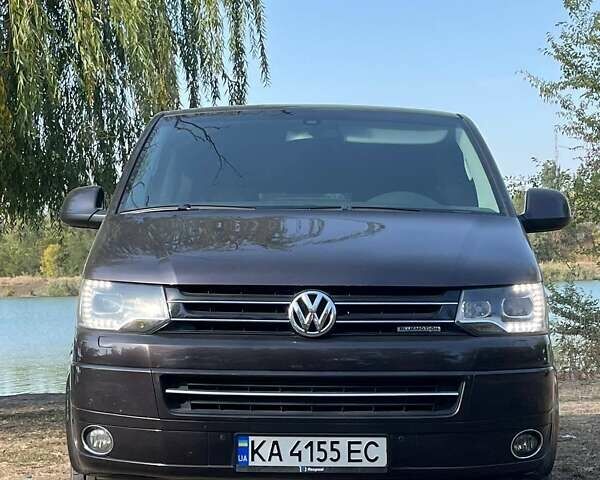 Коричневий Фольксваген Мультиван, об'ємом двигуна 1.97 л та пробігом 240 тис. км за 23000 $, фото 1 на Automoto.ua