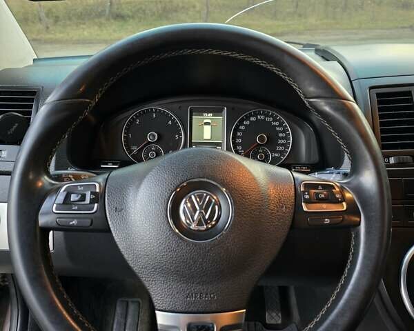 Коричневый Фольксваген Мультиван, объемом двигателя 1.97 л и пробегом 325 тыс. км за 25000 $, фото 31 на Automoto.ua