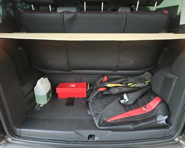 Коричневый Фольксваген Мультиван, объемом двигателя 1.97 л и пробегом 325 тыс. км за 25000 $, фото 17 на Automoto.ua