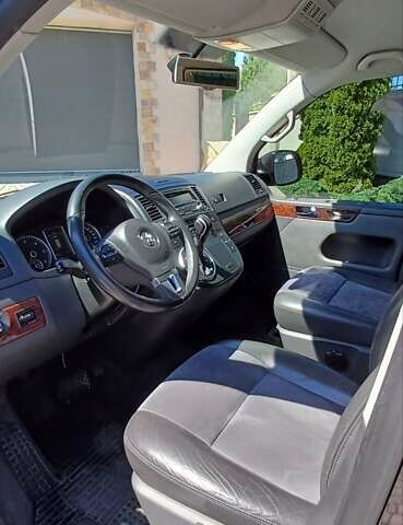 Коричневий Фольксваген Мультиван, об'ємом двигуна 1.97 л та пробігом 232 тис. км за 24000 $, фото 6 на Automoto.ua