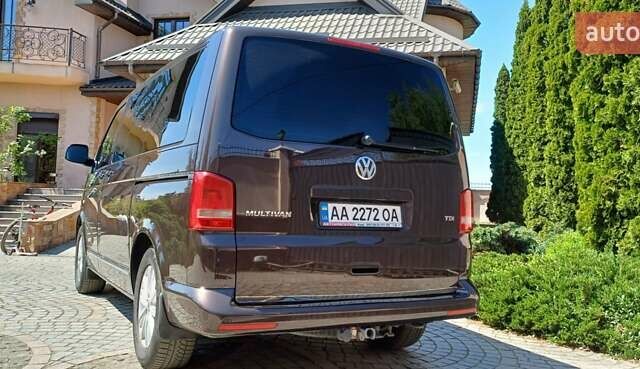 Коричневий Фольксваген Мультиван, об'ємом двигуна 1.97 л та пробігом 232 тис. км за 24000 $, фото 3 на Automoto.ua