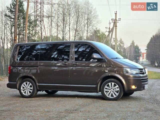 Коричневый Фольксваген Мультиван, объемом двигателя 1.97 л и пробегом 325 тыс. км за 25000 $, фото 4 на Automoto.ua