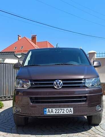 Коричневий Фольксваген Мультиван, об'ємом двигуна 1.97 л та пробігом 232 тис. км за 24000 $, фото 1 на Automoto.ua