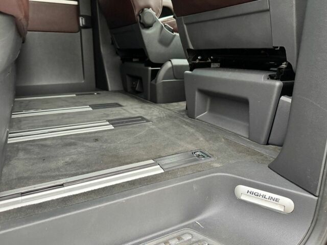 Коричневий Фольксваген Мультиван, об'ємом двигуна 2 л та пробігом 226 тис. км за 10200 $, фото 20 на Automoto.ua